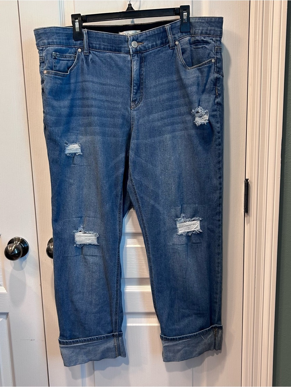 Cato Contour Fit Size 20W Jeans Distressed Medium Wash Stretch Comfort Waist